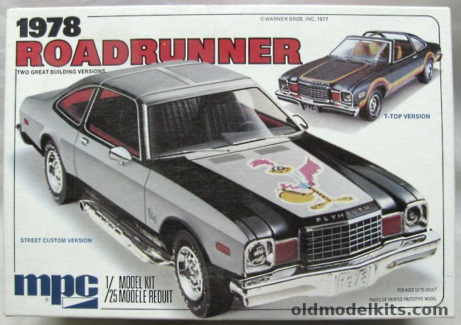 MPC 1/25 1978 Plymouth Roadrunner - Stock / T-Top Version / Street Custom, 1-7811 plastic model kit